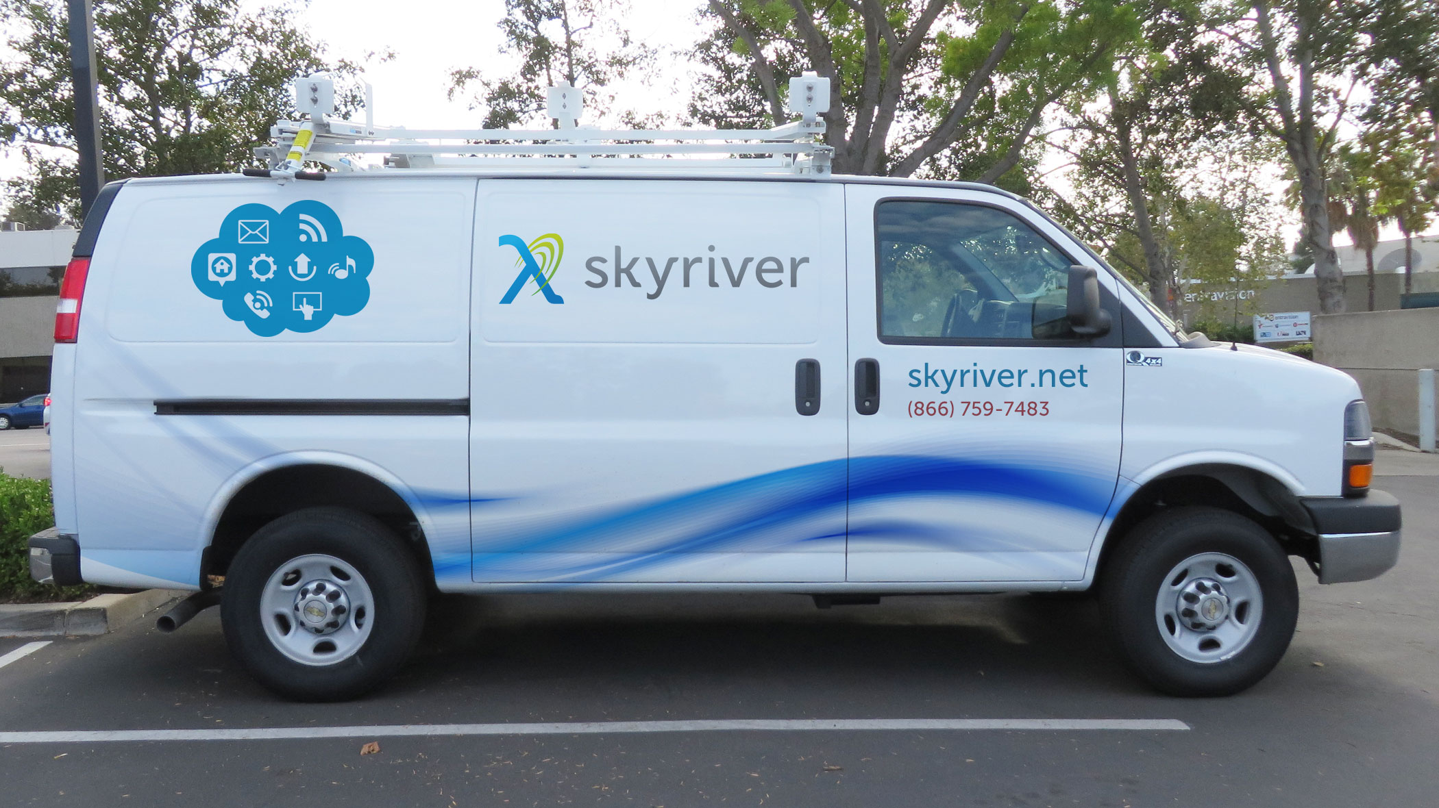 Skyriver Van Wrap